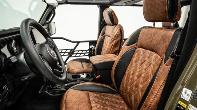 2025 Jeep JL Wrangler - Image 11 of 20