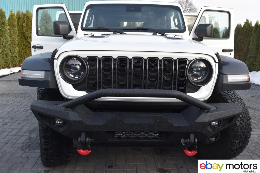 2025 Jeep JL Wrangler - Image 20 of 21