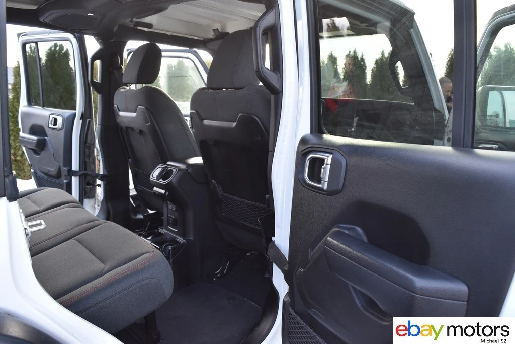 2025 Jeep JL Wrangler - Image 18 of 21