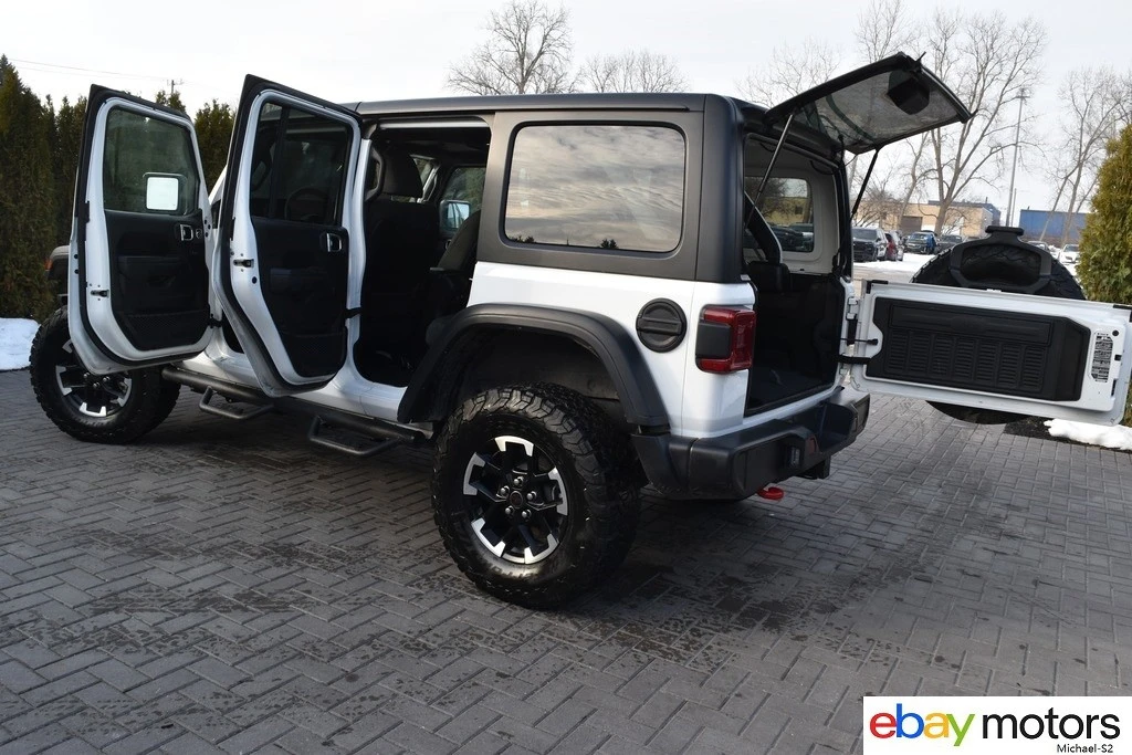 2025 Jeep JL Wrangler - Image 19 of 21