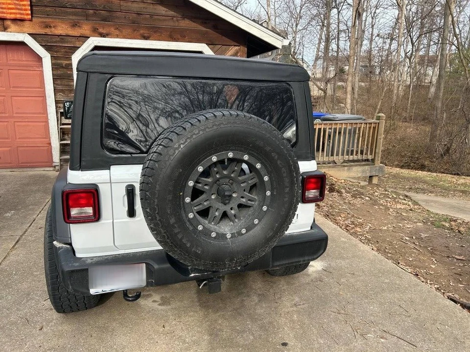 2025 Jeep JL Wrangler - Image 19 of 21