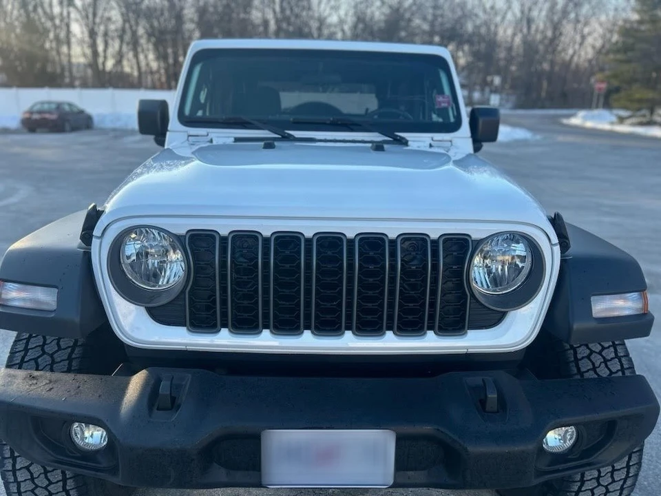 2025 Jeep JL Wrangler - Image 21 of 21