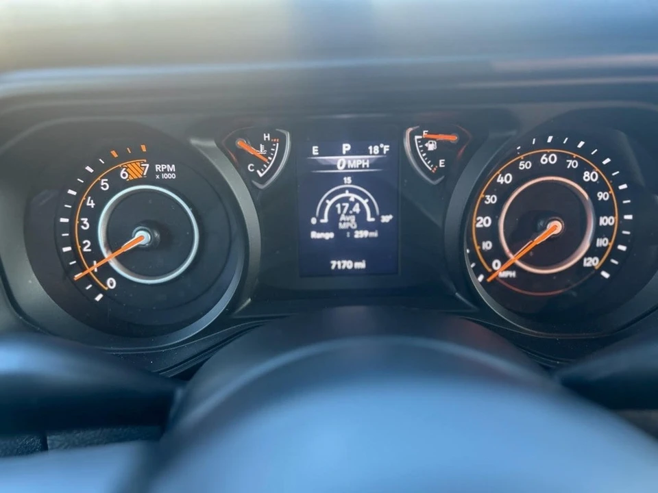 2025 Jeep JL Wrangler - Image 7 of 12