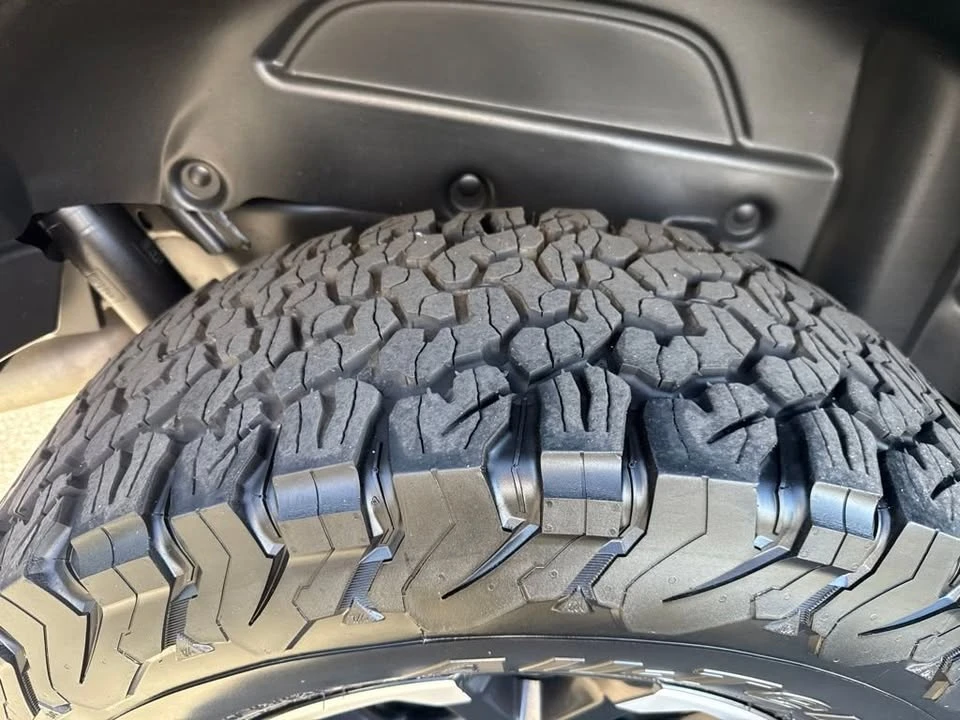2025 Jeep JL Wrangler - Image 11 of 13