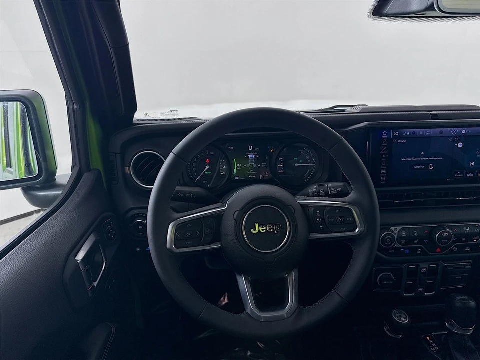 2025 Jeep JL Wrangler - Image 18 of 21
