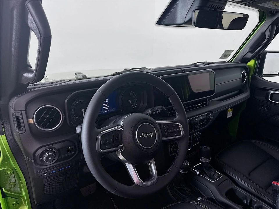 2025 Jeep JL Wrangler - Image 6 of 14