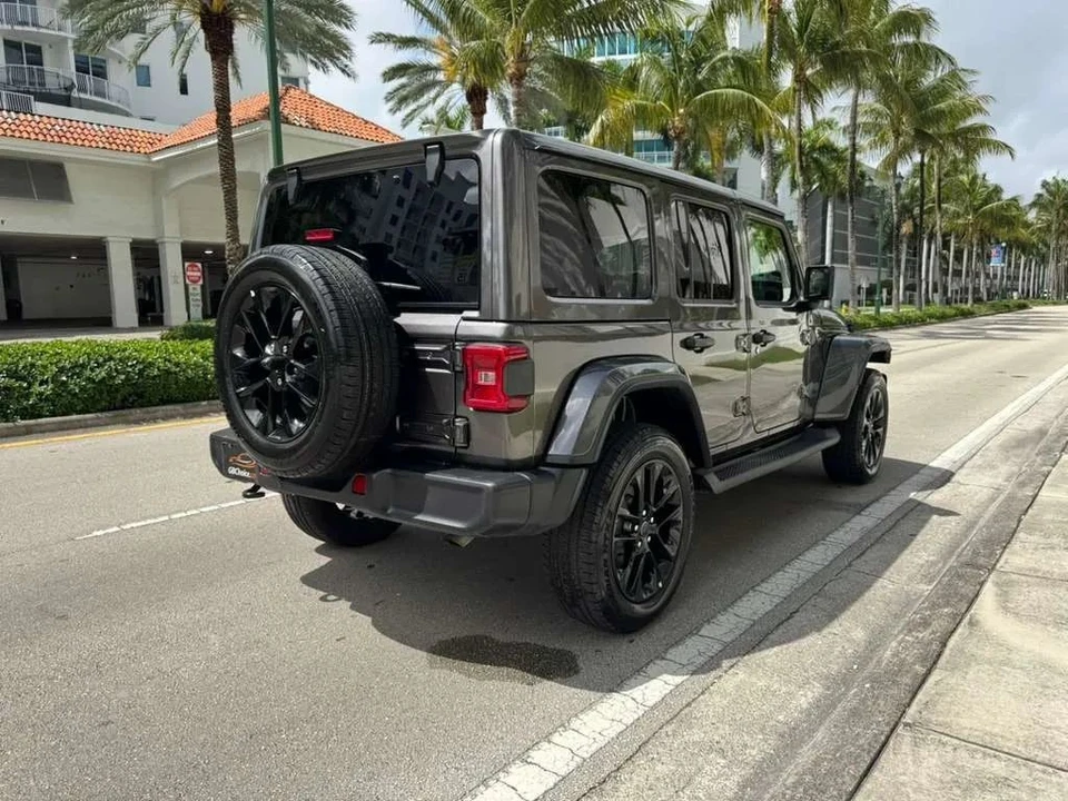 2025 Jeep JL Wrangler - Image 7 of 12