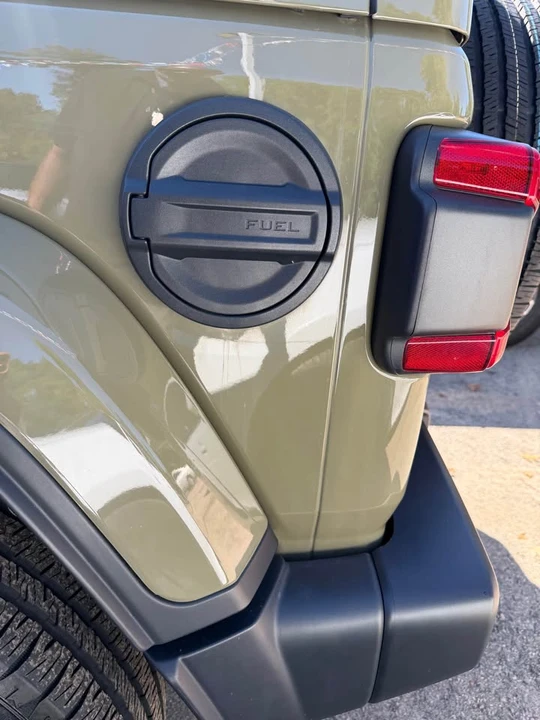 2025 Jeep JL Wrangler - Image 7 of 19