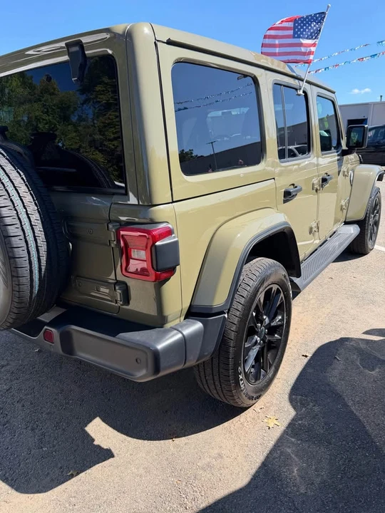2025 Jeep JL Wrangler - Image 3 of 19
