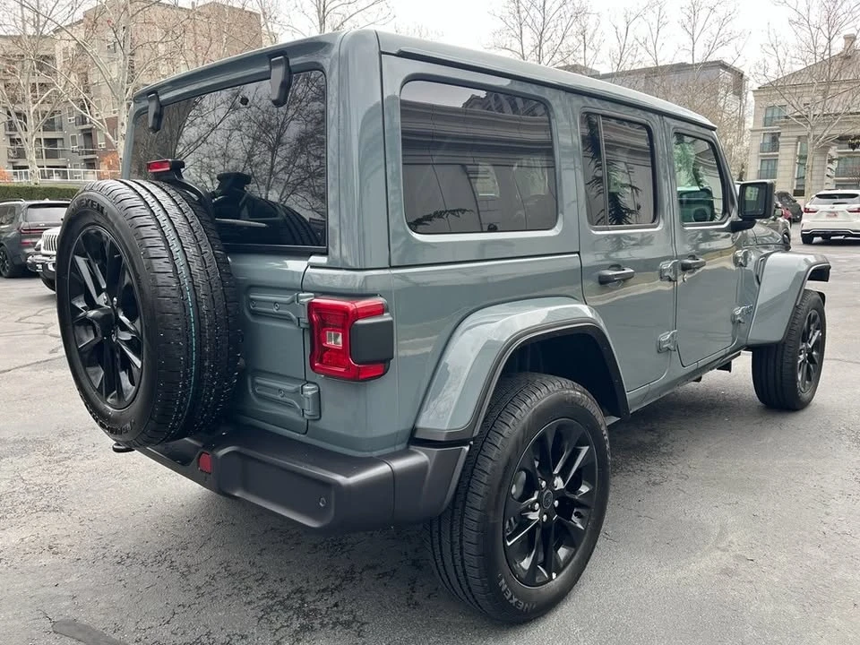 2025 Jeep JL Wrangler - Image 6 of 20