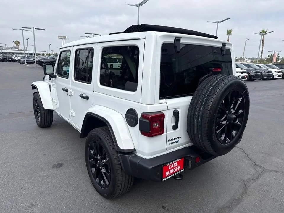 2025 Jeep JL Wrangler - Image 4 of 9