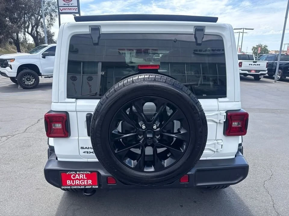2025 Jeep JL Wrangler - Image 5 of 15
