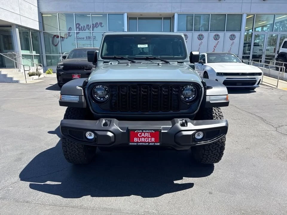 2025 Jeep JL Wrangler - Image 2 of 15