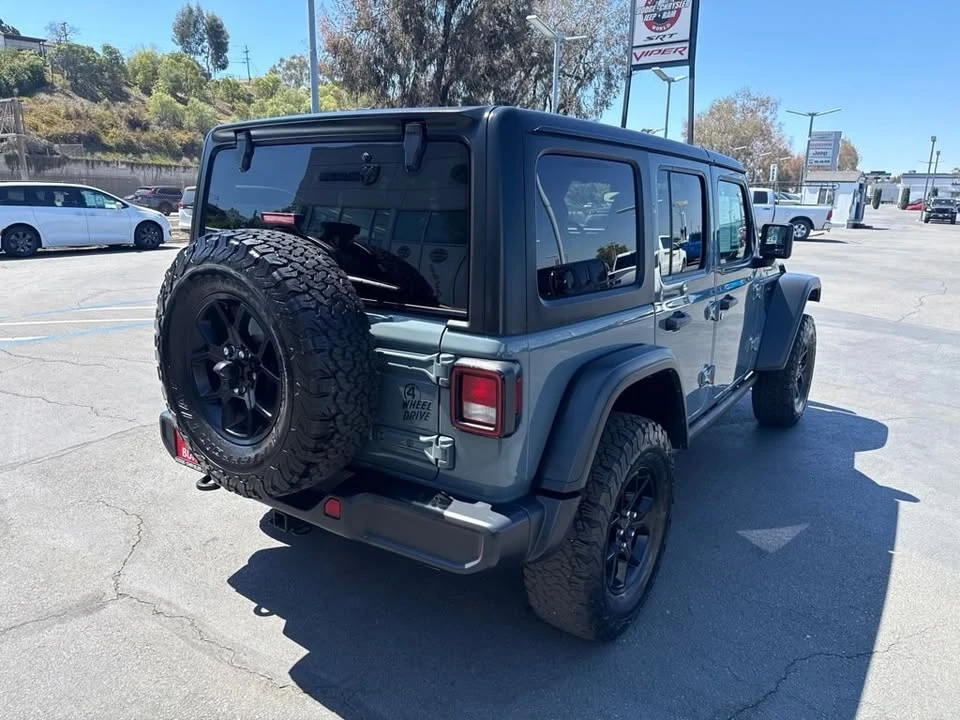 2025 Jeep JL Wrangler - Image 8 of 15