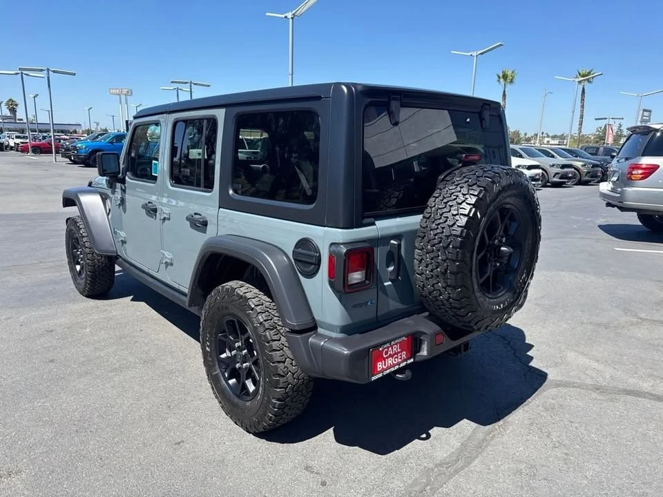 2025 Jeep JL Wrangler - Image 4 of 15