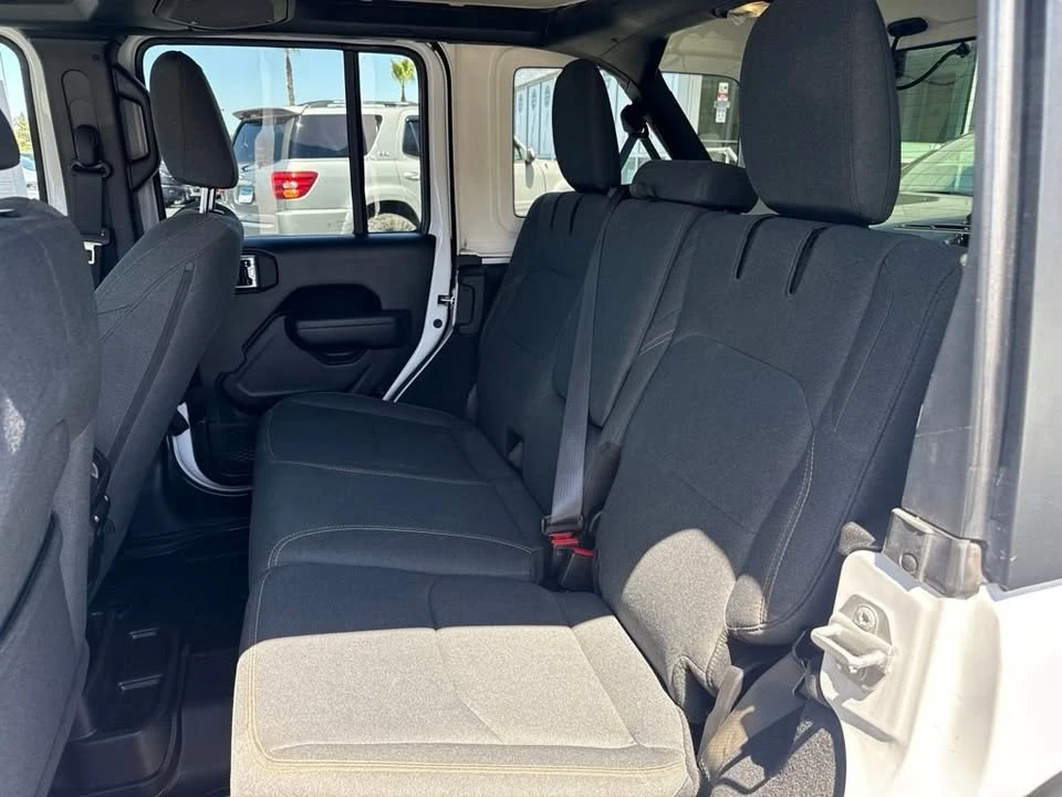 2025 Jeep JL Wrangler - Image 14 of 14