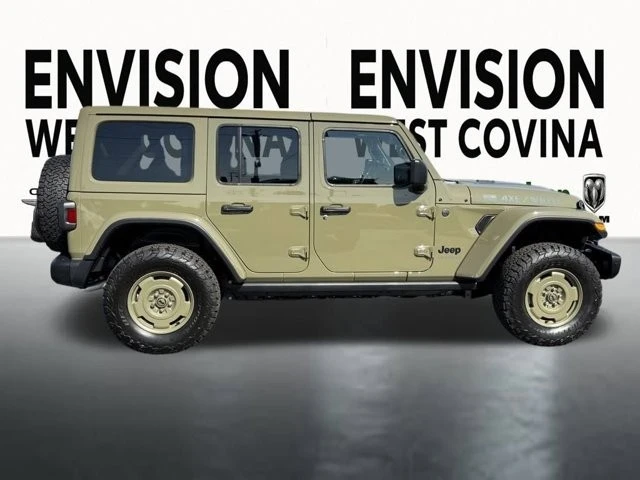2025 Jeep JL Wrangler - Image 9 of 12