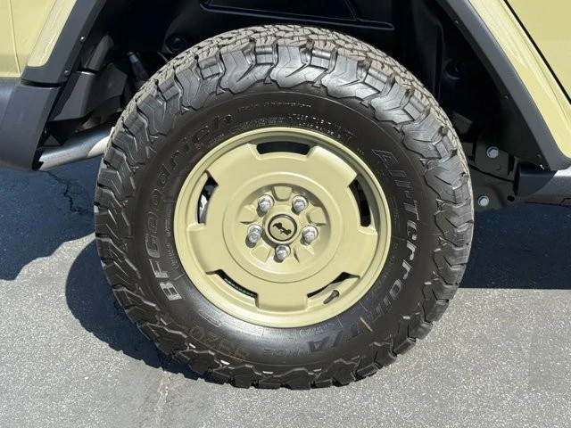 2025 Jeep JL Wrangler - Image 10 of 12