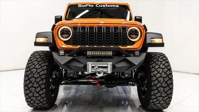 2025 Jeep JL Wrangler - Image 13 of 21