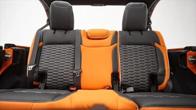 2025 Jeep JL Wrangler - Image 20 of 21
