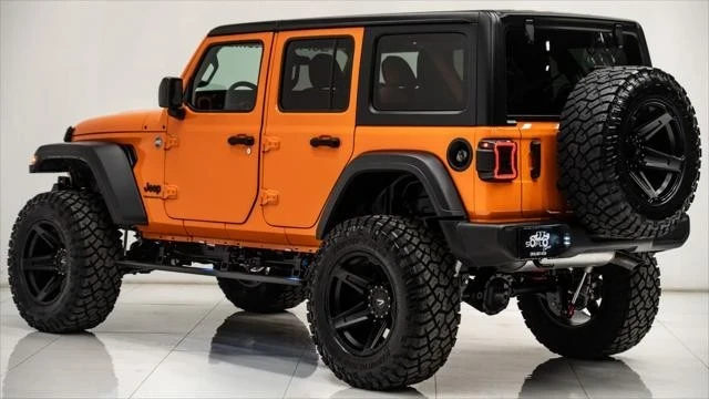 2025 Jeep JL Wrangler - Image 14 of 21