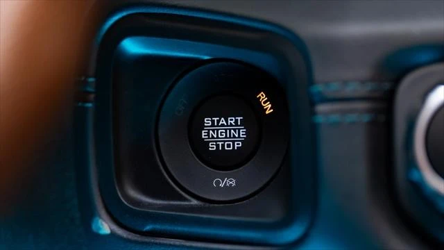 2025 Jeep JL Wrangler - Image 22 of 31