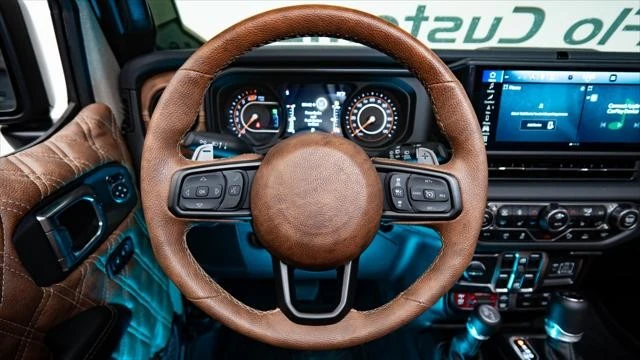 2025 Jeep JL Wrangler - Image 30 of 31