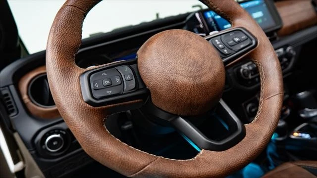 2025 Jeep JL Wrangler - Image 31 of 31