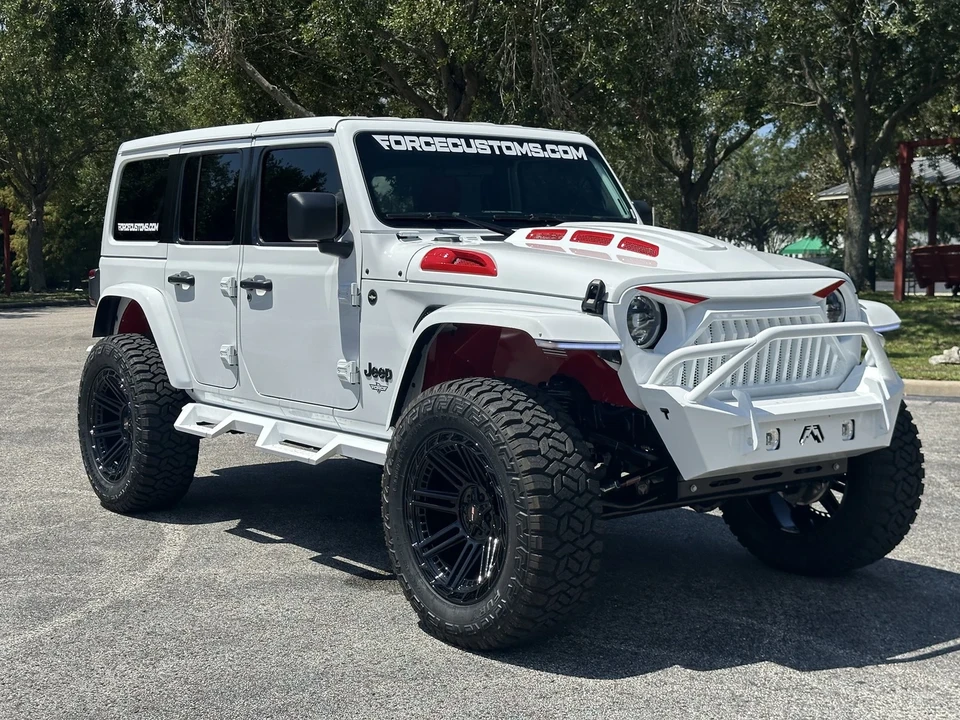 2025 Jeep JL Wrangler - Image 8 of 21