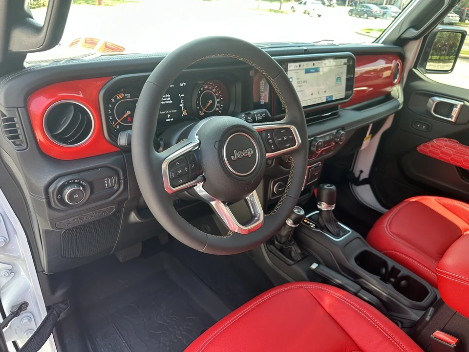 2025 Jeep JL Wrangler - Image 19 of 21