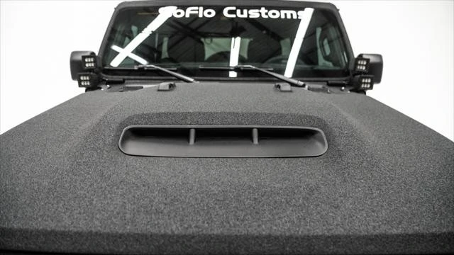 2025 Jeep JL Wrangler - Image 20 of 21