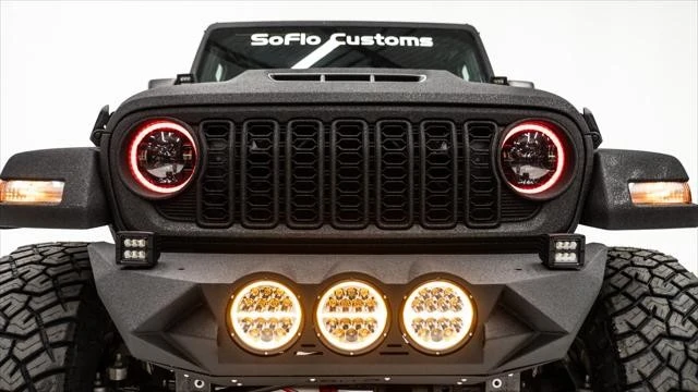 2025 Jeep JL Wrangler - Image 17 of 21