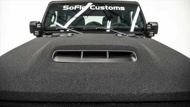 2025 Jeep JL Wrangler - Image 14 of 21
