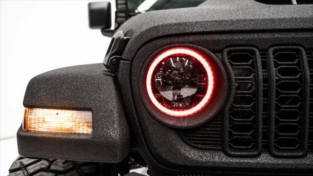 2025 Jeep JL Wrangler - Image 16 of 21