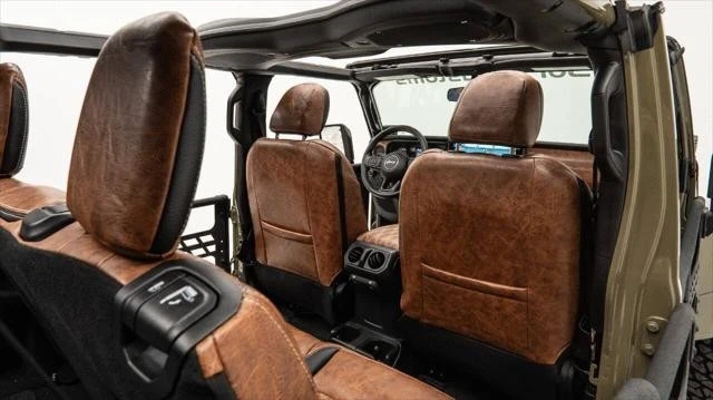 2025 Jeep JL Wrangler - Image 20 of 21