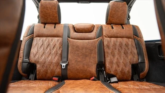 2025 Jeep JL Wrangler - Image 13 of 21