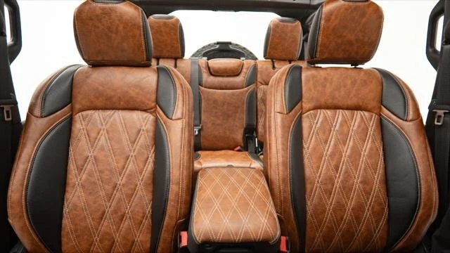 2025 Jeep JL Wrangler - Image 12 of 21