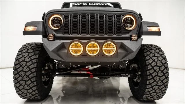 2025 Jeep JL Wrangler - Image 18 of 21