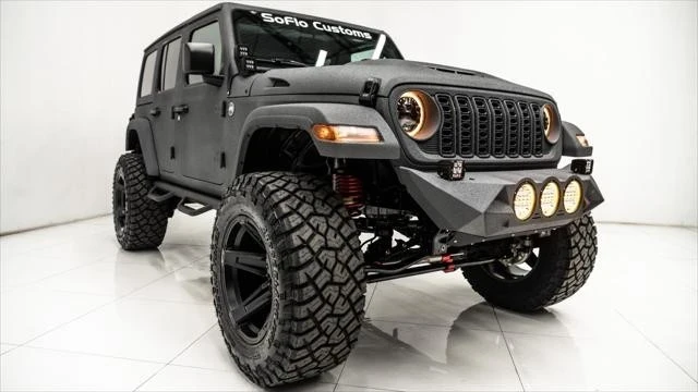 2025 Jeep JL Wrangler - Image 15 of 21