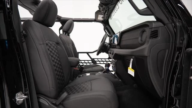 2025 Jeep JL Wrangler - Image 21 of 21