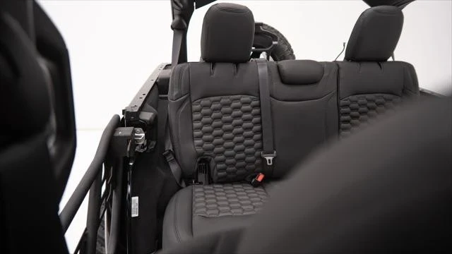 2025 Jeep JL Wrangler - Image 19 of 21