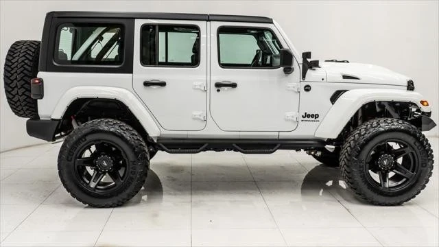 2025 Jeep JL Wrangler - Image 13 of 21
