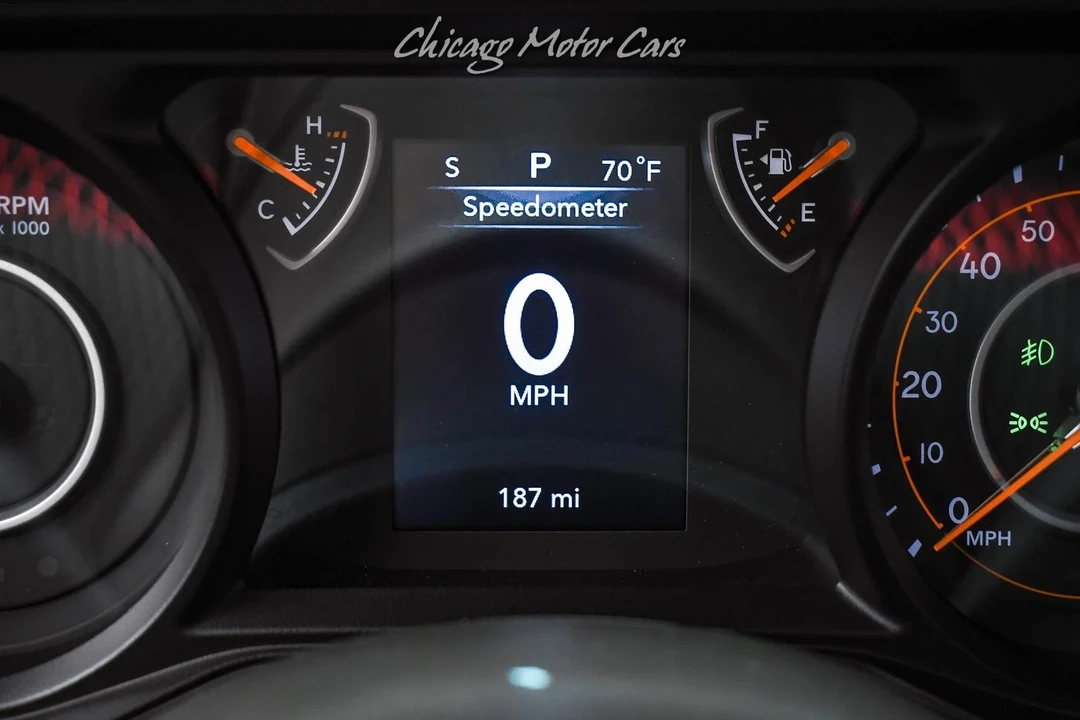 2025 Jeep JL Wrangler - Image 11 of 21