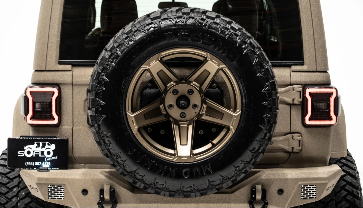 2025 Jeep JL Wrangler - Image 18 of 21