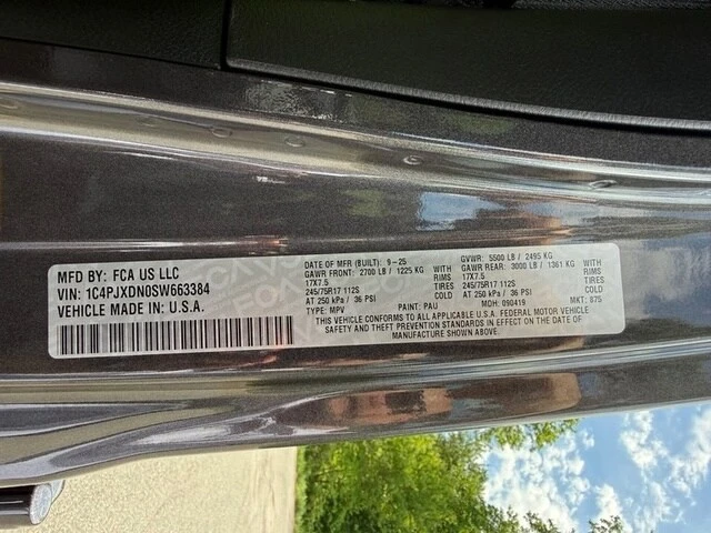 2025 Jeep JL Wrangler - Image 31 of 31