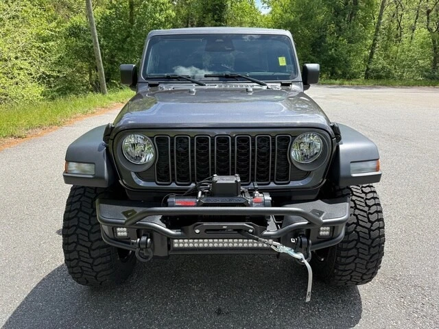 2025 Jeep JL Wrangler - Image 4 of 31