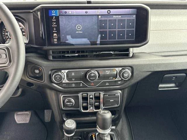 2025 Jeep JL Wrangler - Image 6 of 10