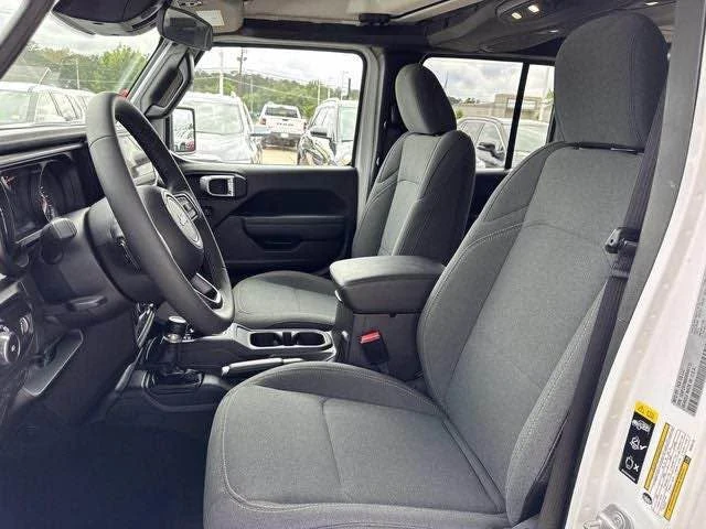 2025 Jeep JL Wrangler - Image 3 of 10