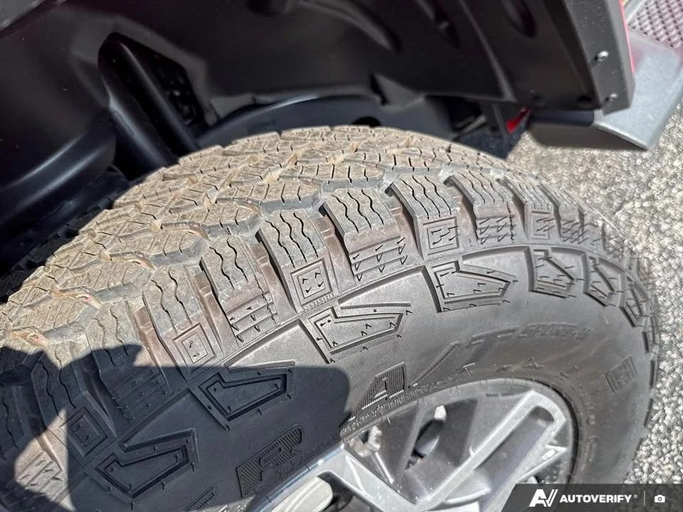 2025 Jeep JL Wrangler - Image 8 of 17