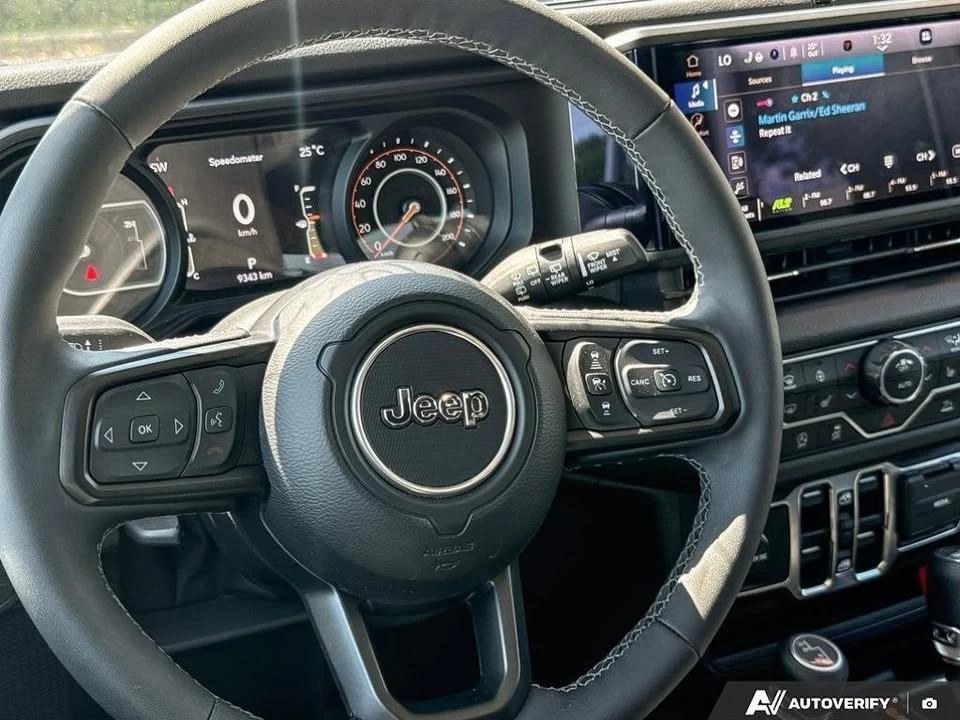 2025 Jeep JL Wrangler - Image 16 of 18